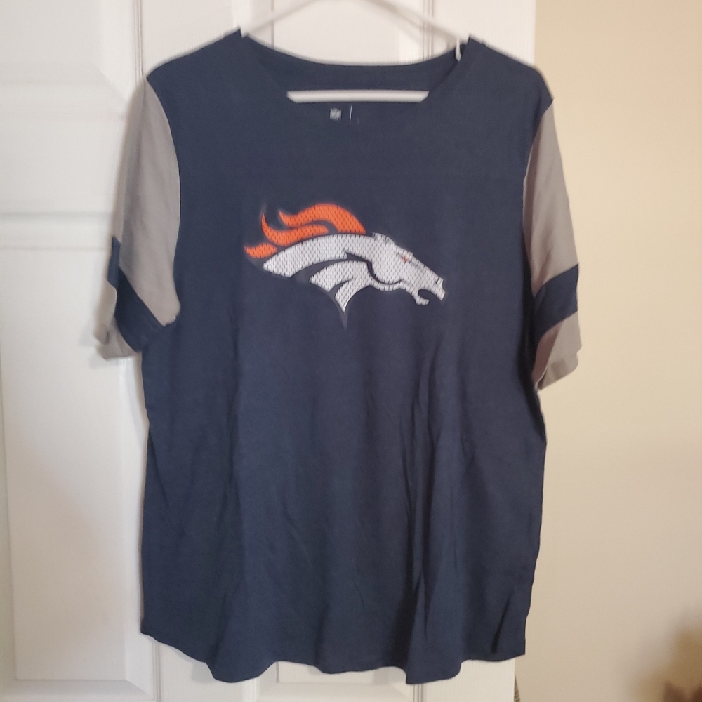 Short sleeve top